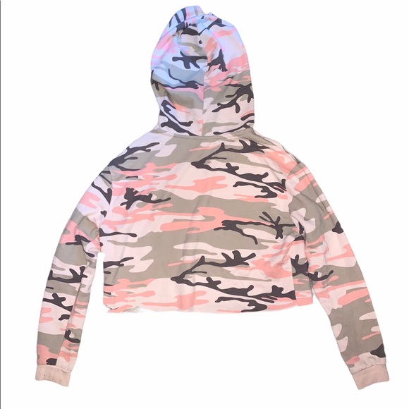 Bluenotes Camo-Cropped Hoodie - Picture 2 of 4
